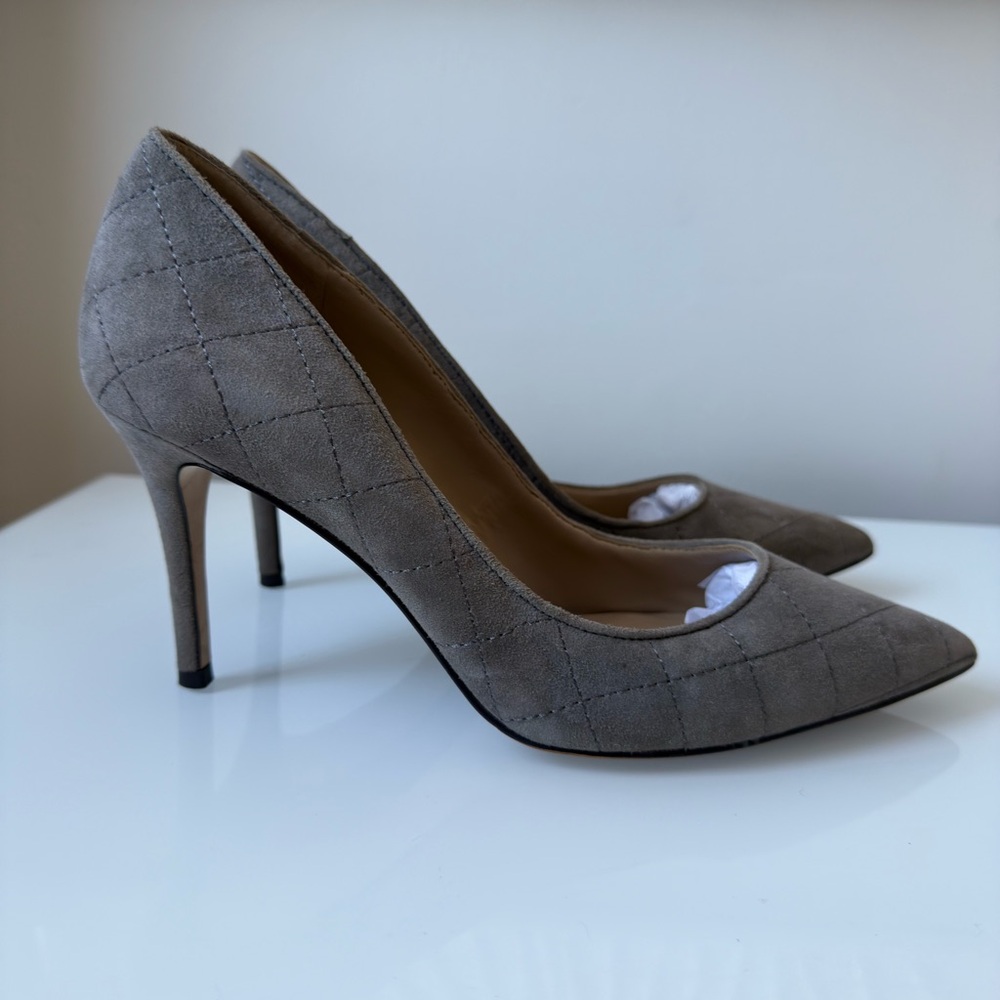 ANN TAYLOR Gray Quilted Suede Pointed Toe Stiletto Pumps Size 8.5